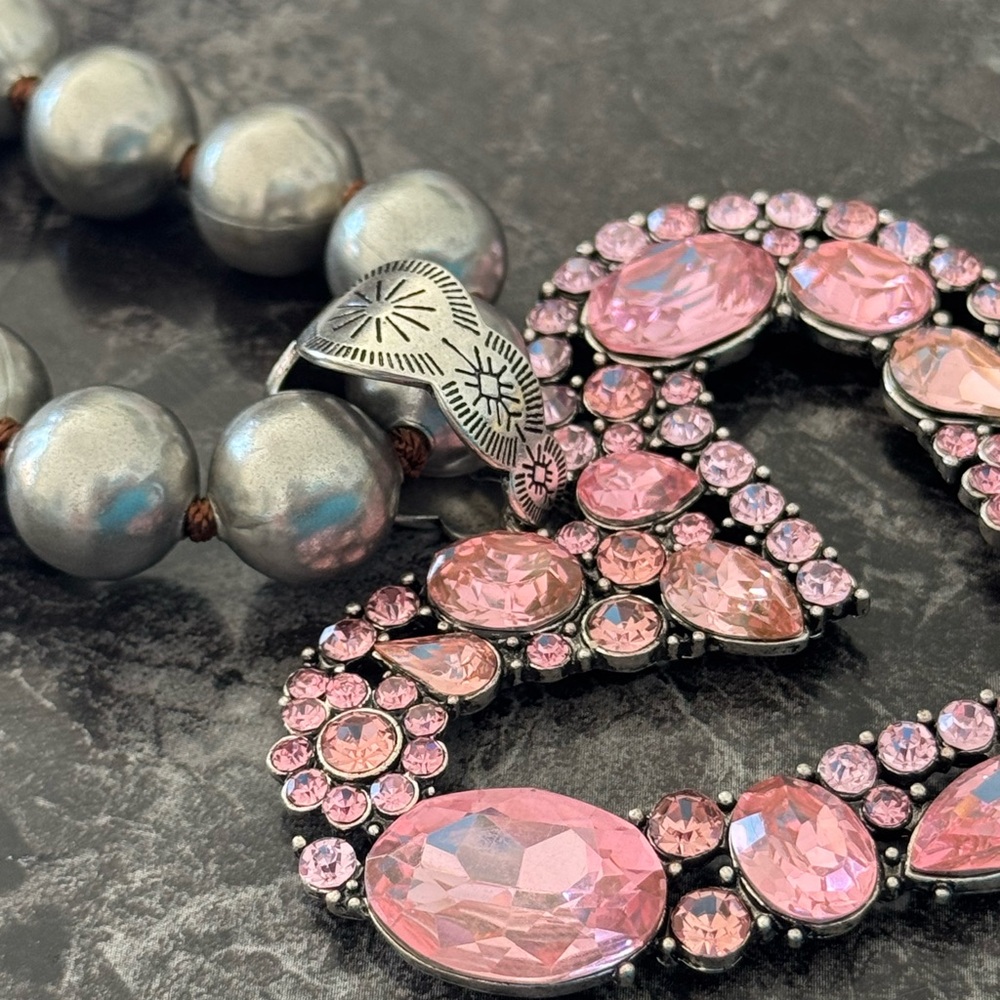 Pink crystal heart necklaces on 12mm Navajo Pearl Style 18” Chain - Picture 5 of 6